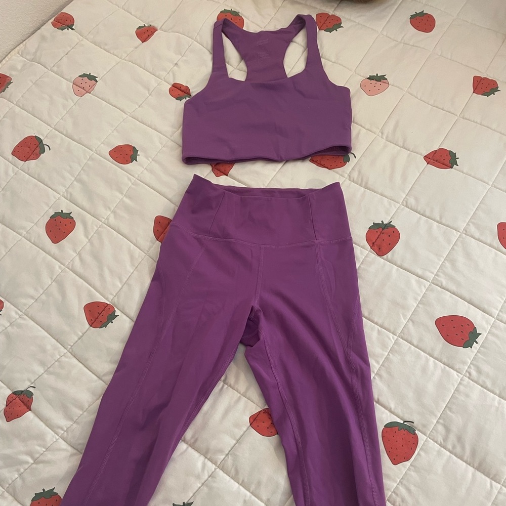 Girlfriend collective set
